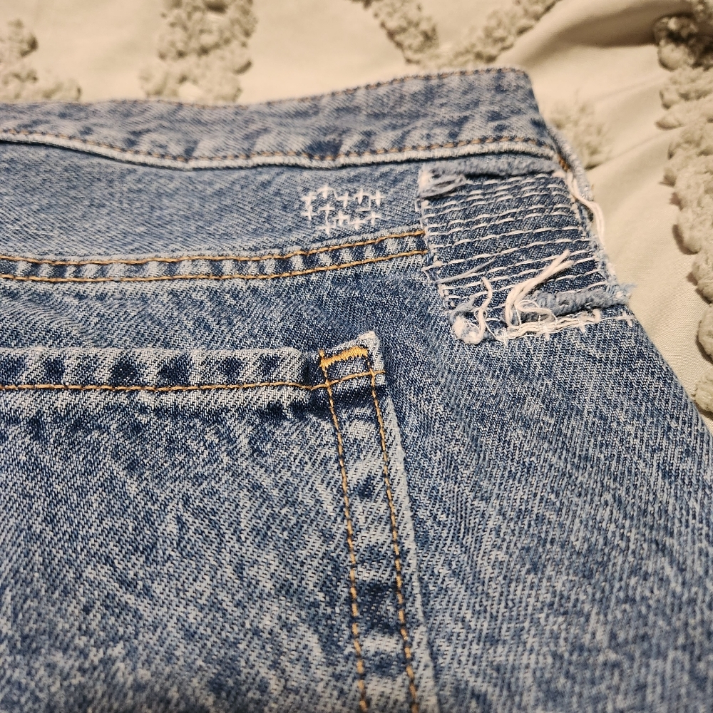 Old Navy Women's Distressed Star Patch Jeans sz 22 OG Staight - Picture 7 of 7